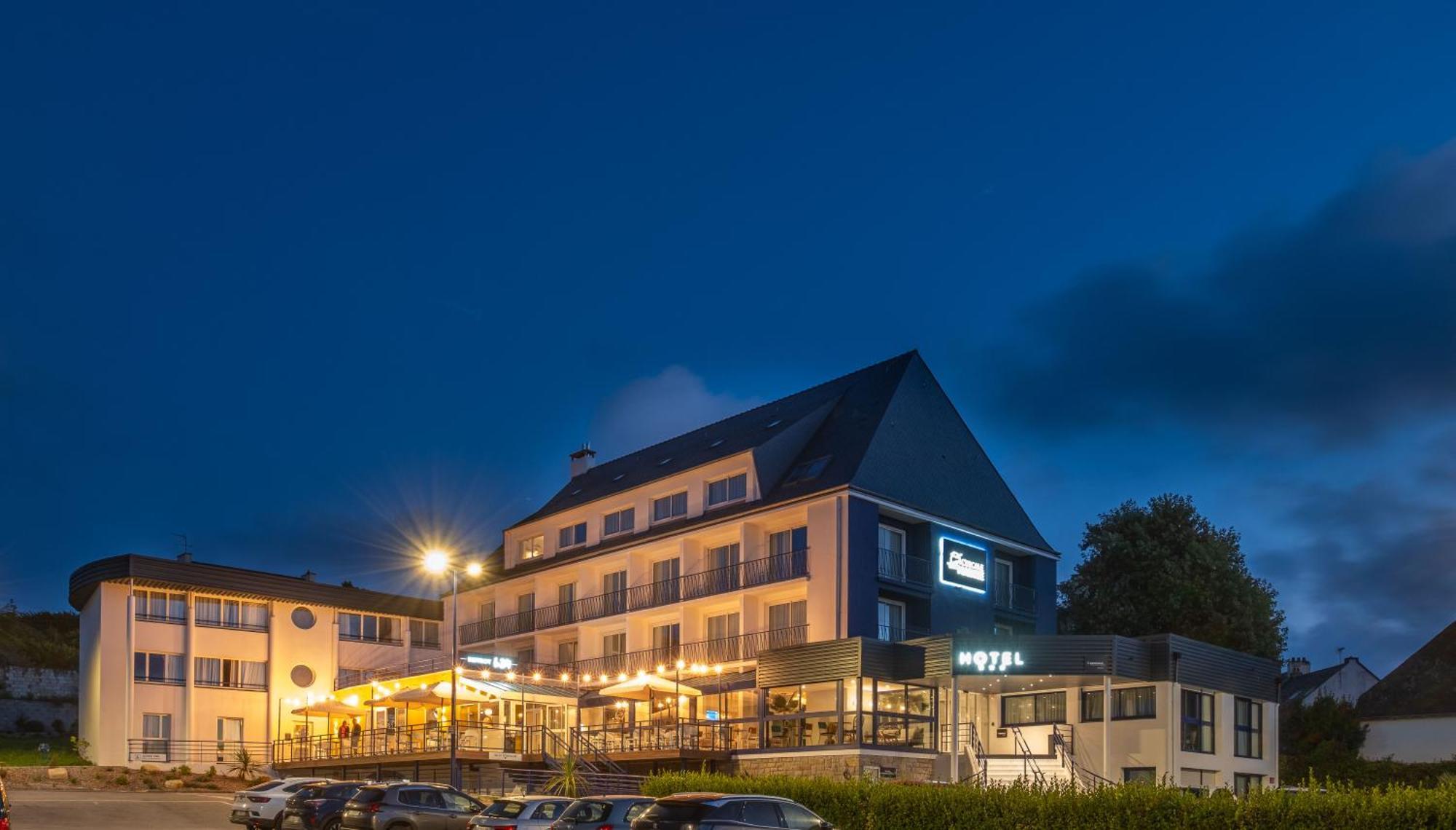 L'Escale Marine, The Originals Relais Hotel Crozon Exterior photo